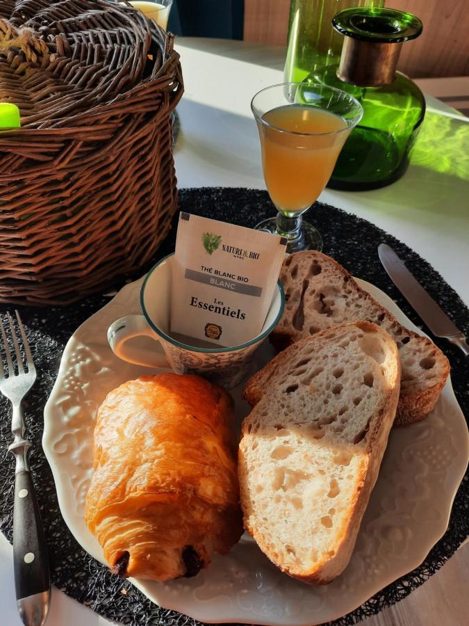 Le Lodge Des Chenes Brousses-et-Villaret المظهر الخارجي الصورة